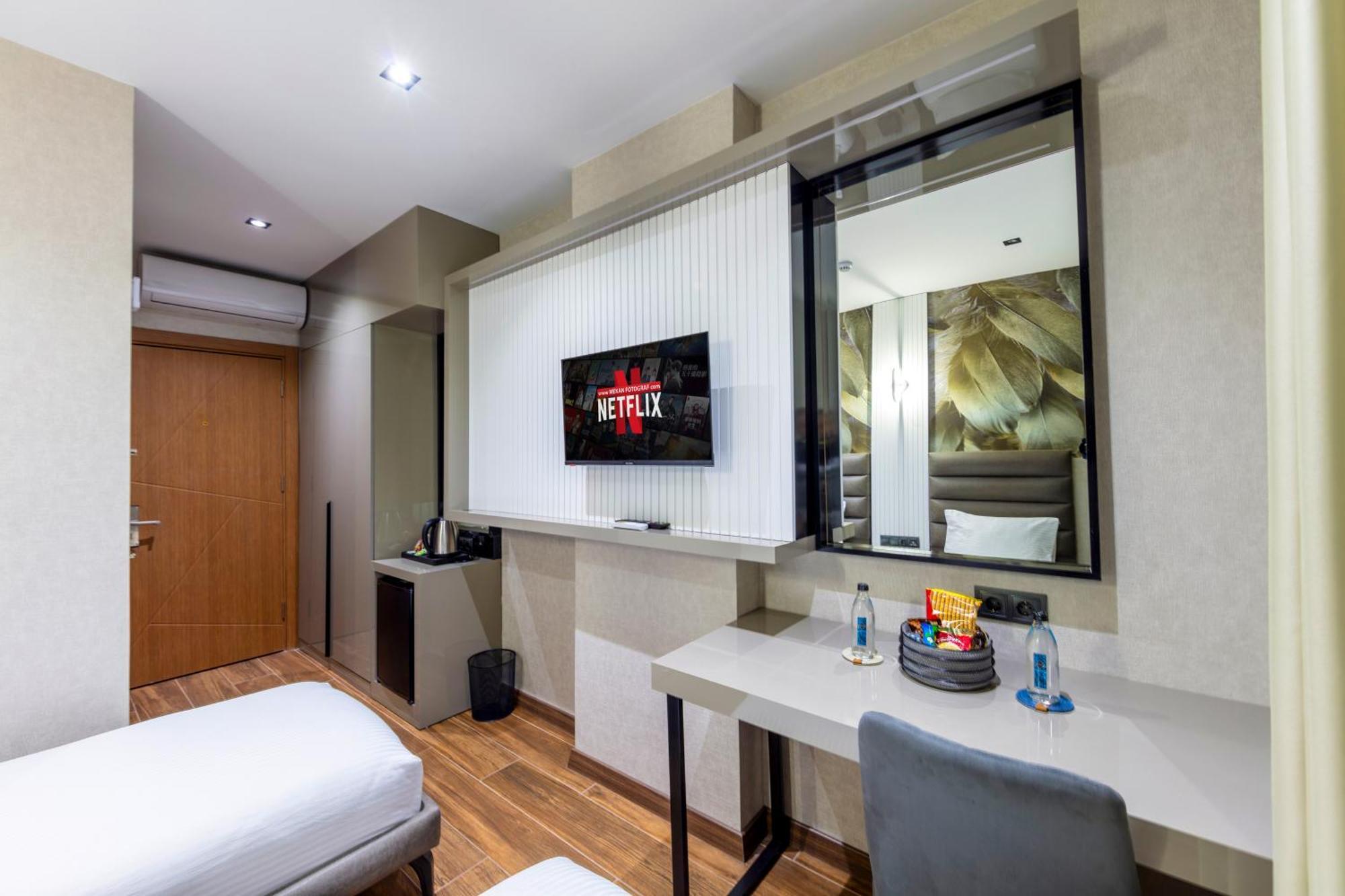 Dem Premium Hotel - Round Trip Airport Service - Istanbul International Airport Arnavutkoy Kültér fotó
