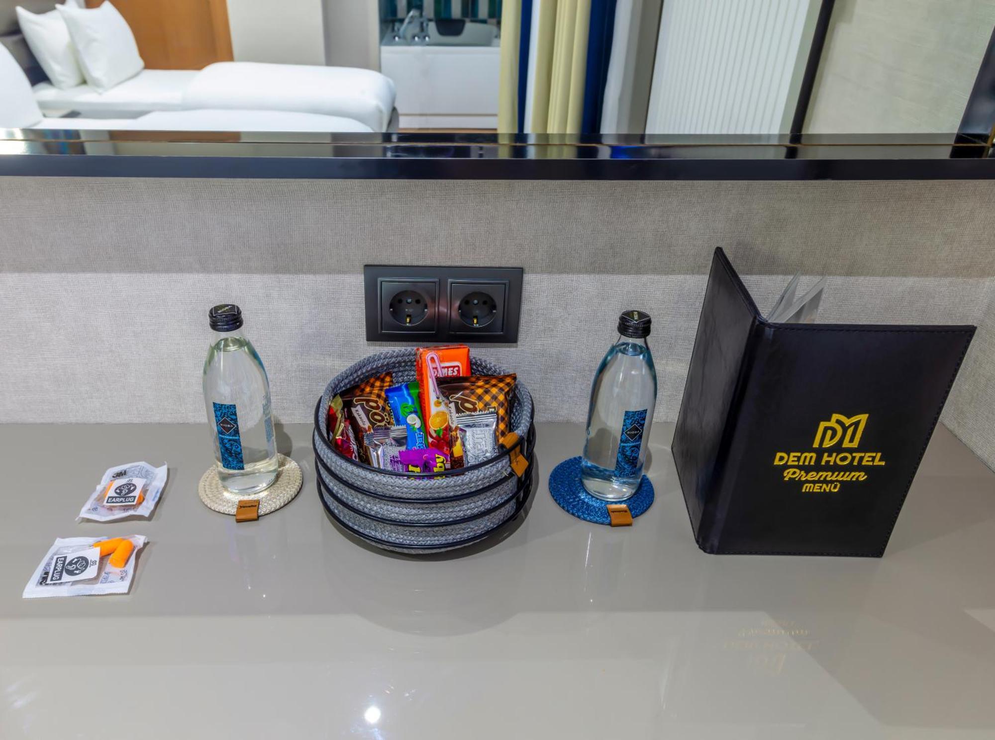 Dem Premium Hotel - Round Trip Airport Service - Istanbul International Airport Arnavutkoy Kültér fotó