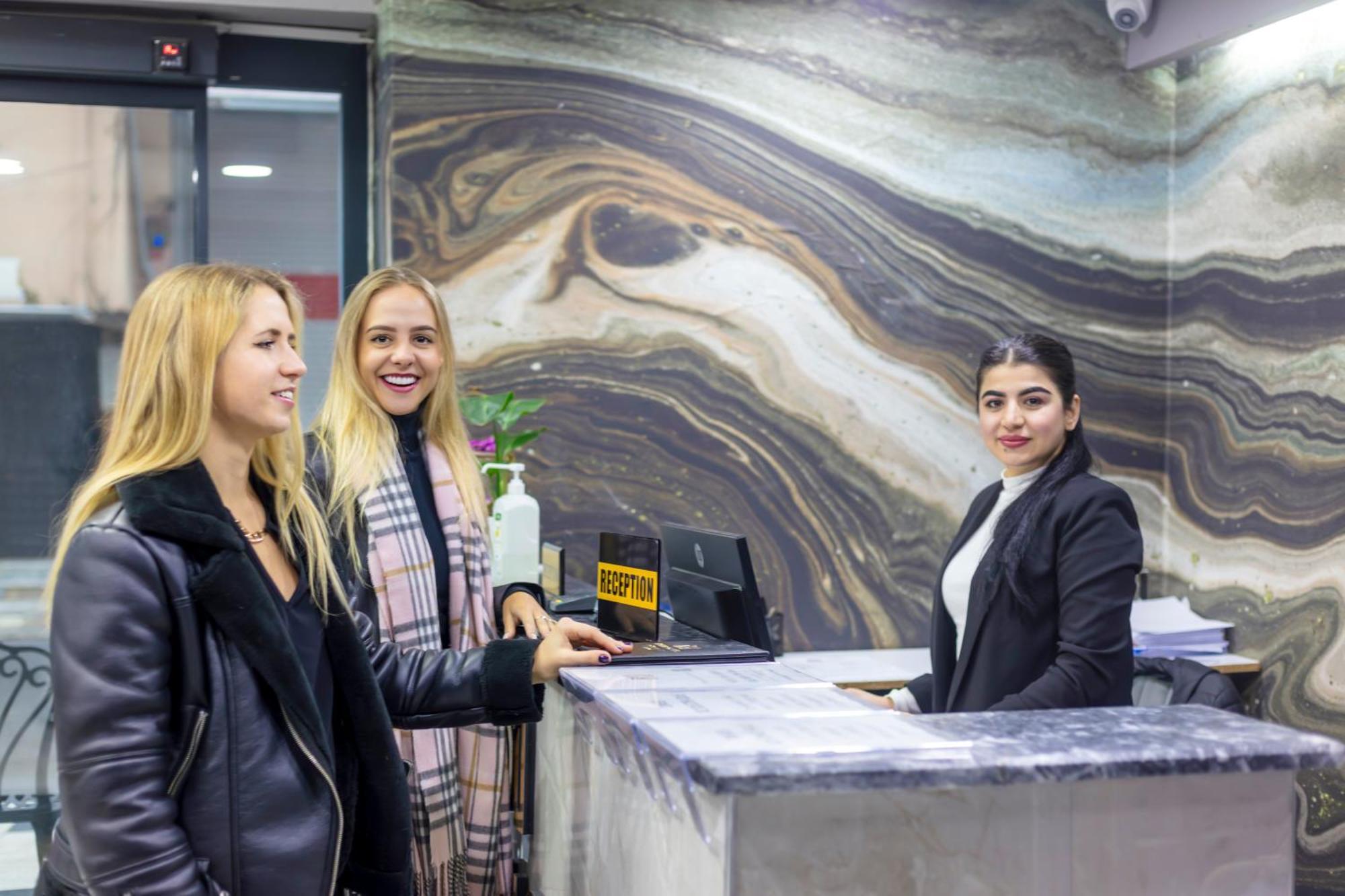 Dem Premium Hotel - Round Trip Airport Service - Istanbul International Airport Arnavutkoy Kültér fotó